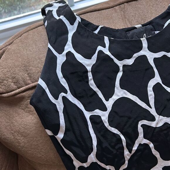 Vintage Positive Attitude Black and White Giraffe Print Sleeveless Maxi Dress. S - Picture 5 of 8